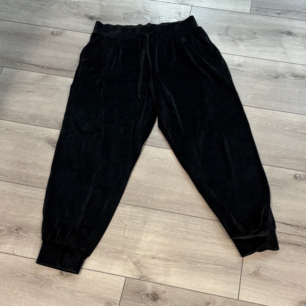 Black Velour Jogger Pants size large